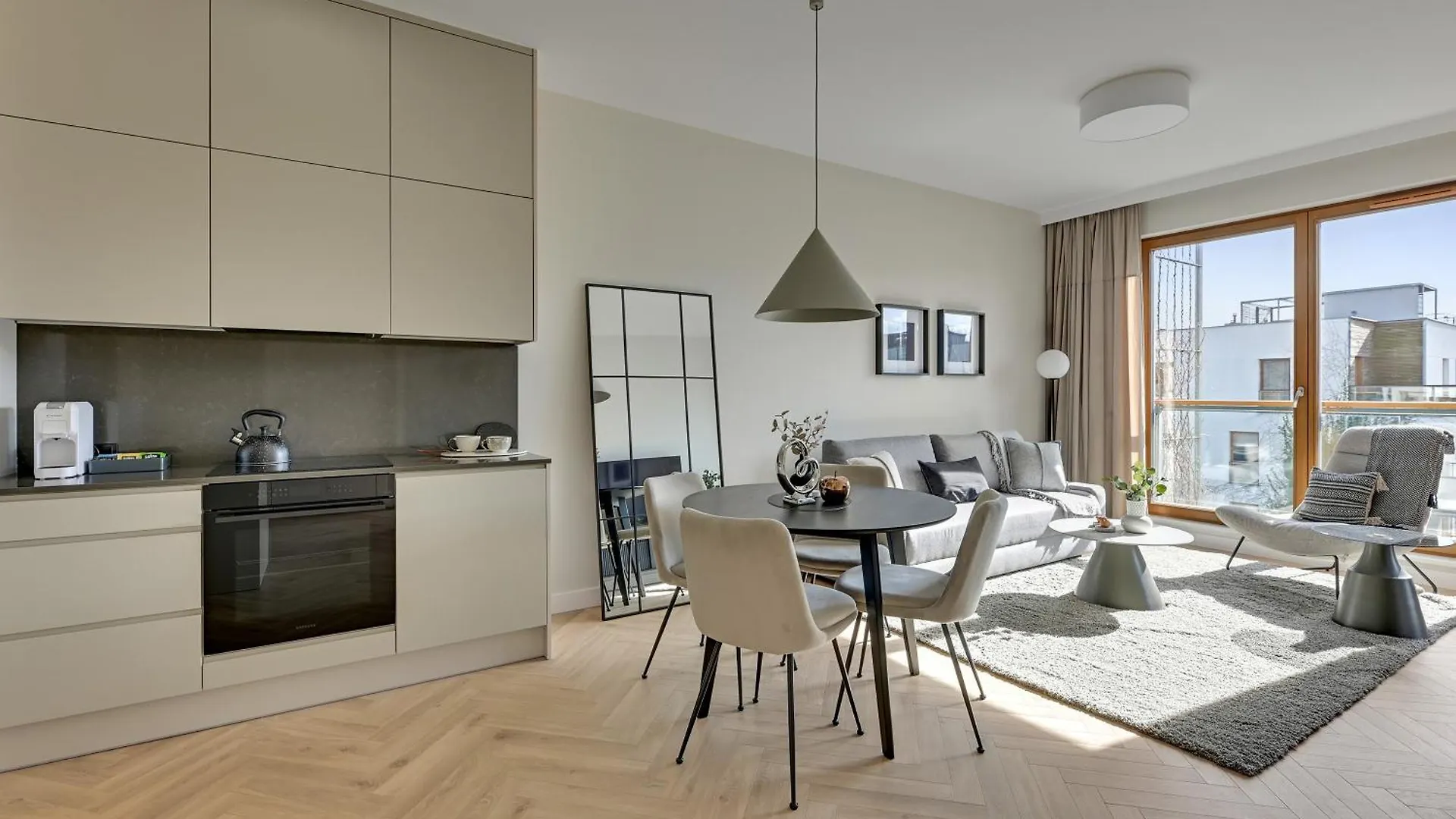 Nadmorski Dwor 800M Od Plazy By Downtown Apartments Gdansk Poland